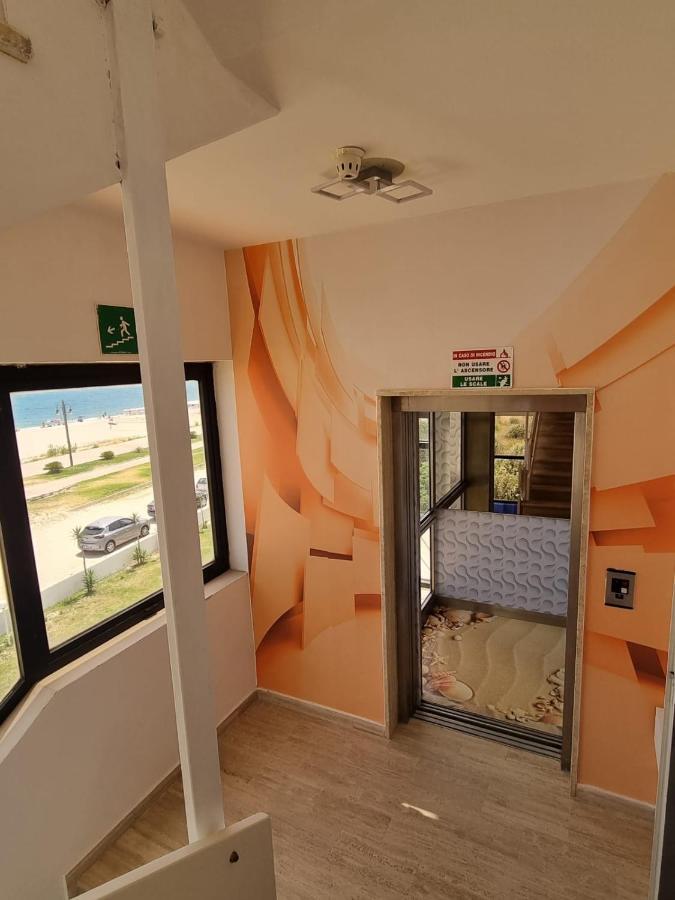 Hotel Rivabella Davoli Kültér fotó