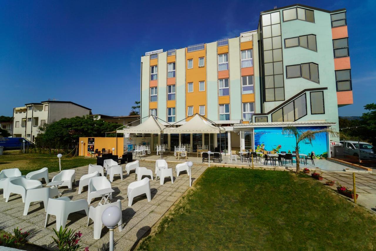 Hotel Rivabella Davoli Kültér fotó