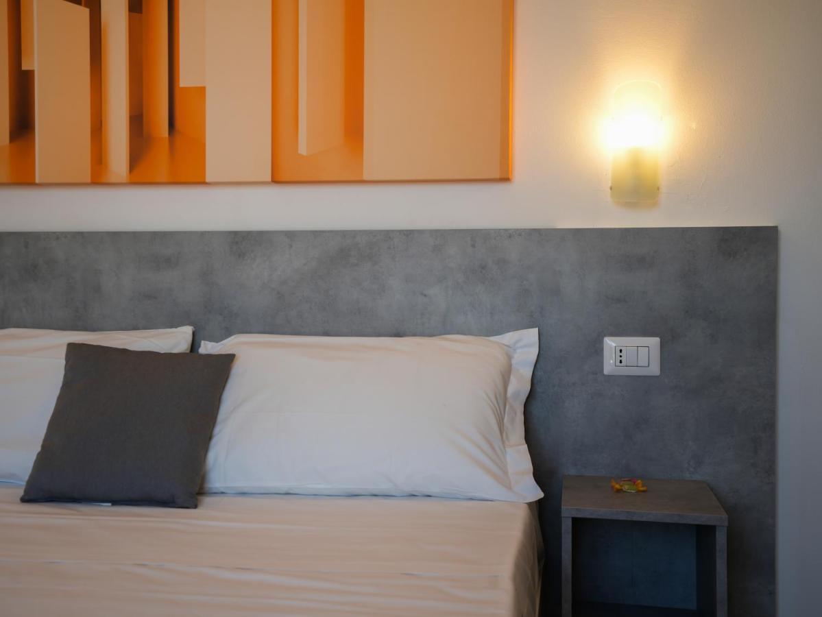 Hotel Rivabella Davoli Kültér fotó