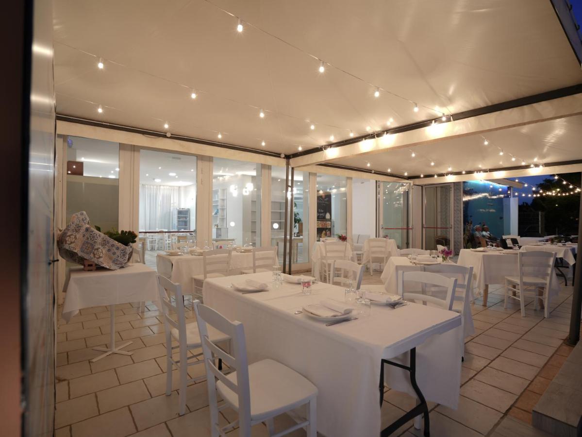 Hotel Rivabella Davoli Kültér fotó