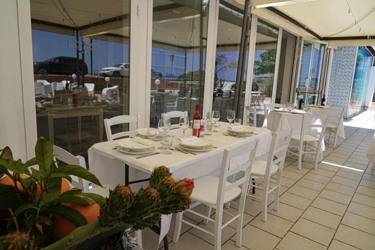 Hotel Rivabella Davoli Kültér fotó