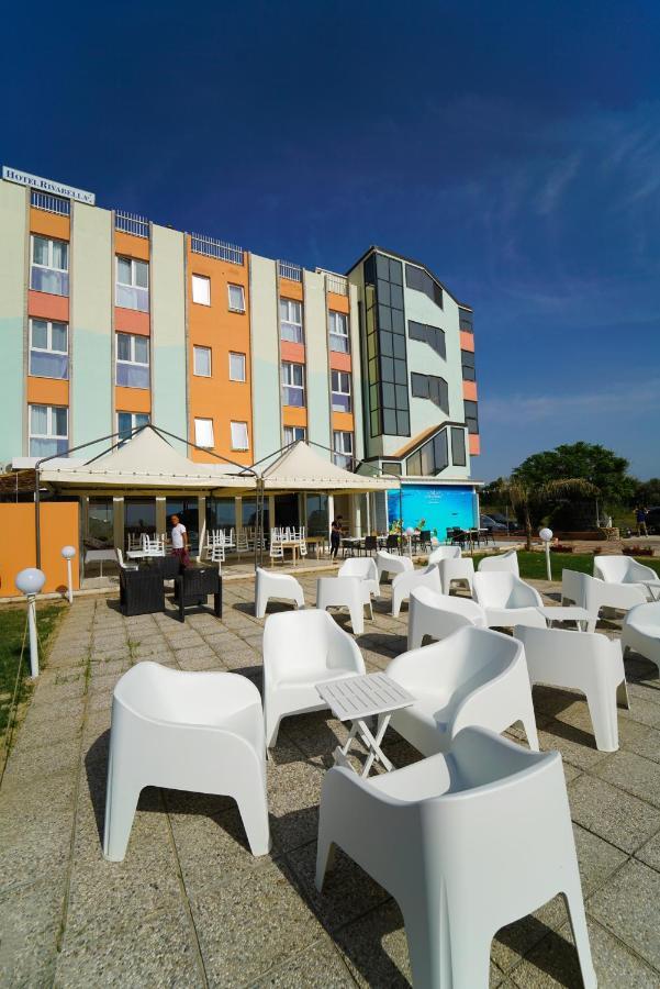 Hotel Rivabella Davoli Kültér fotó