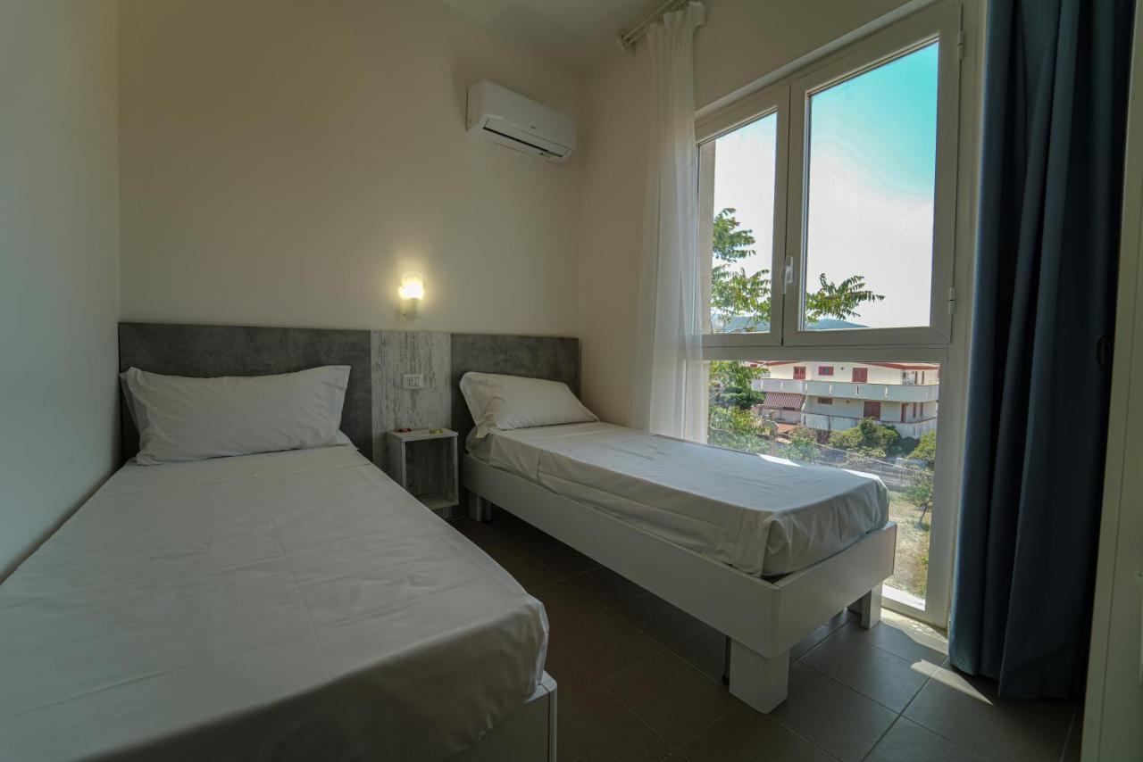 Hotel Rivabella Davoli Kültér fotó