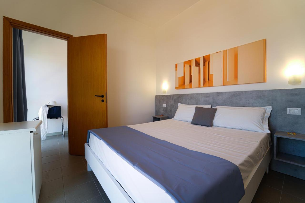 Hotel Rivabella Davoli Kültér fotó
